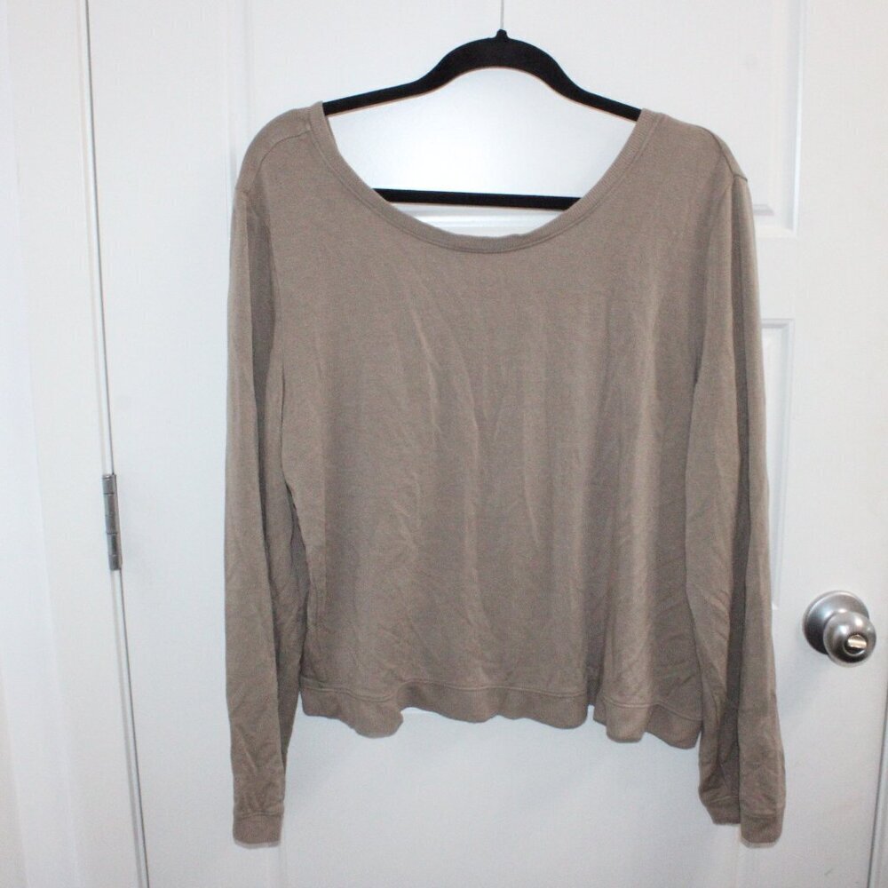 Good American Tan Long Sleeve Oversized Low back Shirt‎ Size 4